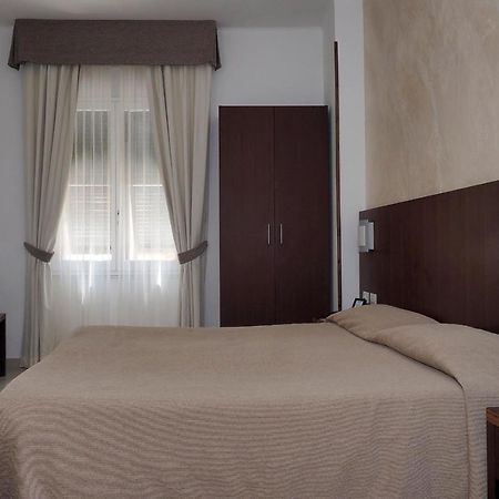 Hotel Margherita Монтероссо-аль-Маре Экстерьер фото