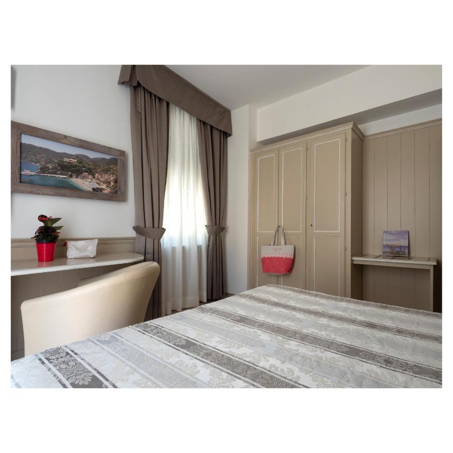 Hotel Margherita Монтероссо-аль-Маре Экстерьер фото