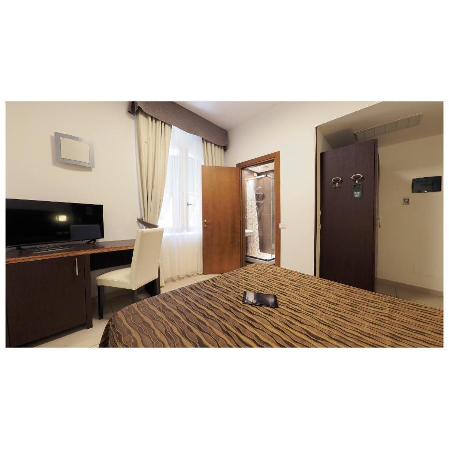 Hotel Margherita Монтероссо-аль-Маре Экстерьер фото